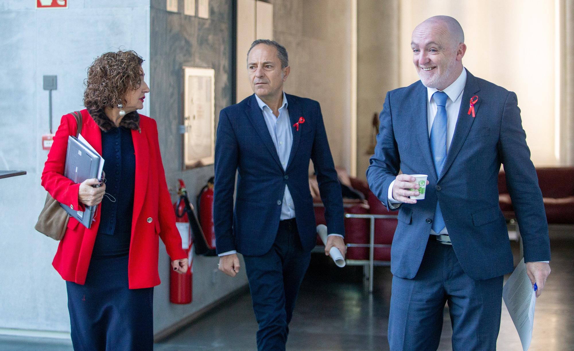 Fotos de la Mesa y Junta de Portavoces del Parlamento de Navarra