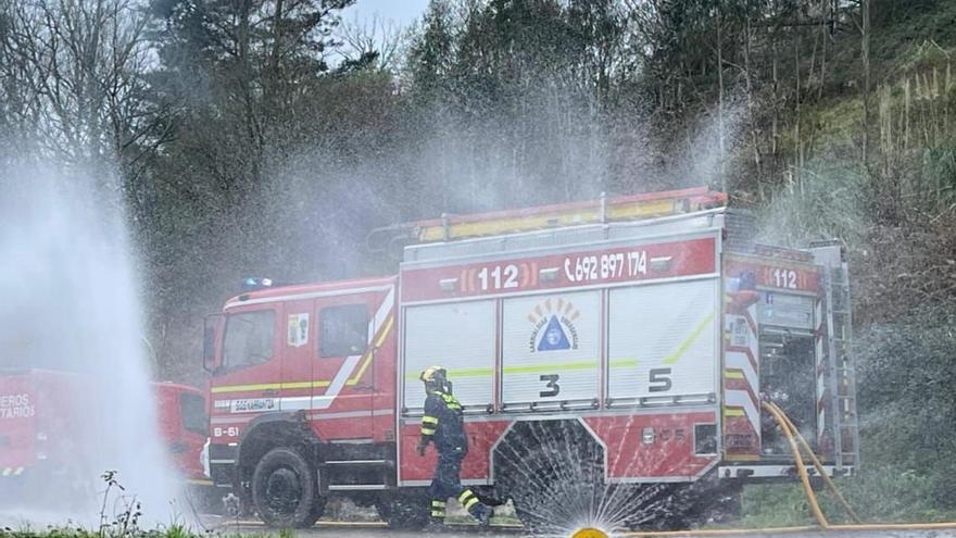 Mueren 33 vacas en un incendio en una explotación ganadera en Karrantza