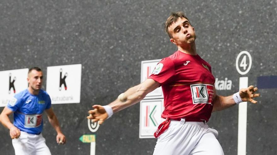 Baiko elige a Larrazabal para el Parejas y sacrifica a Peña II