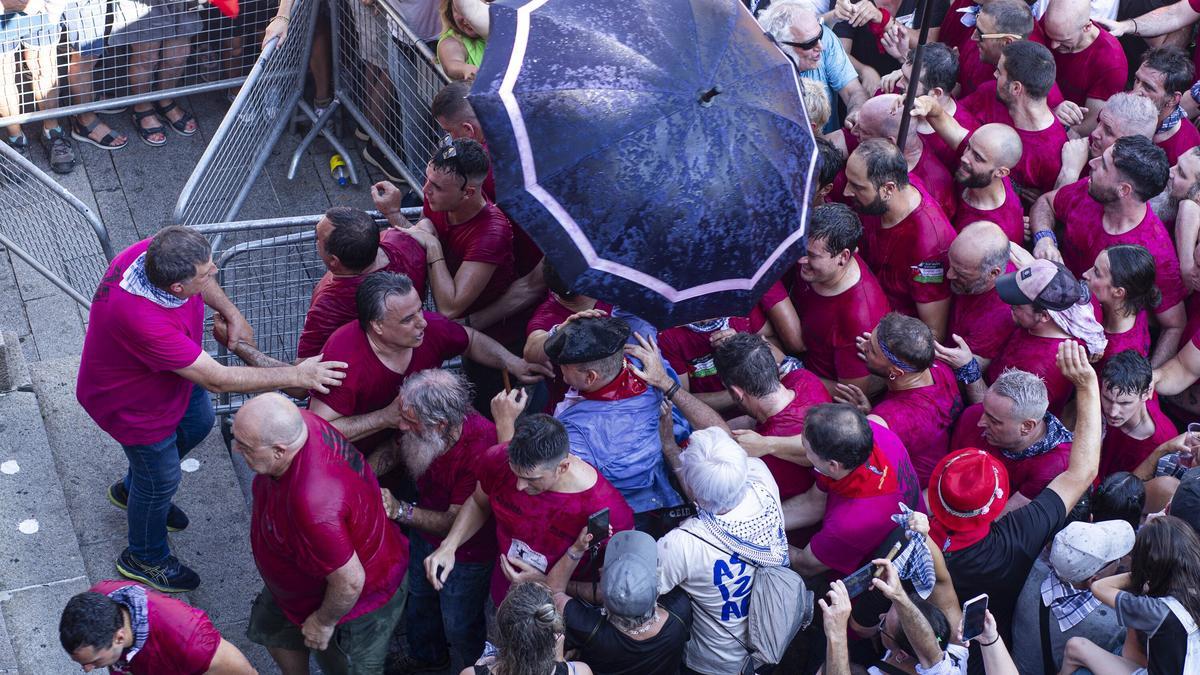 En imágenes: Así ha sido la bajada de Celedón en 2025