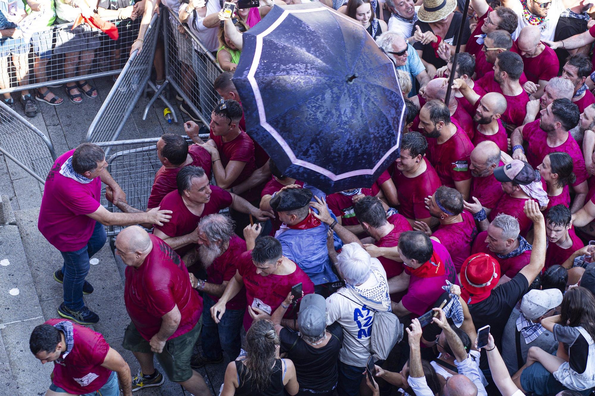 En imágenes: Así ha sido la bajada de Celedón en 2025
