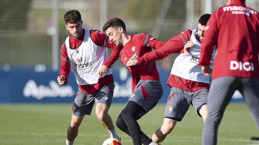 Osasuna ya prepara su duelo copero del martes contra el Ebro en Zaragoza