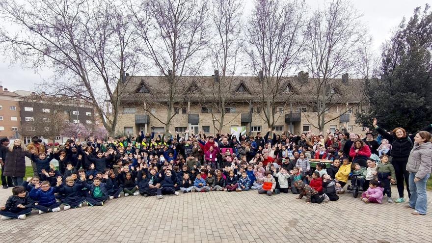 Centros educativos de Tudela plantan 25 árboles en la segunda edición de El Bosque de la Vida