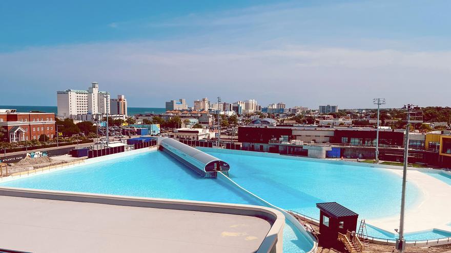 La empresa vasca Wavegarden abre su primer parque de surf en Estados Unidos