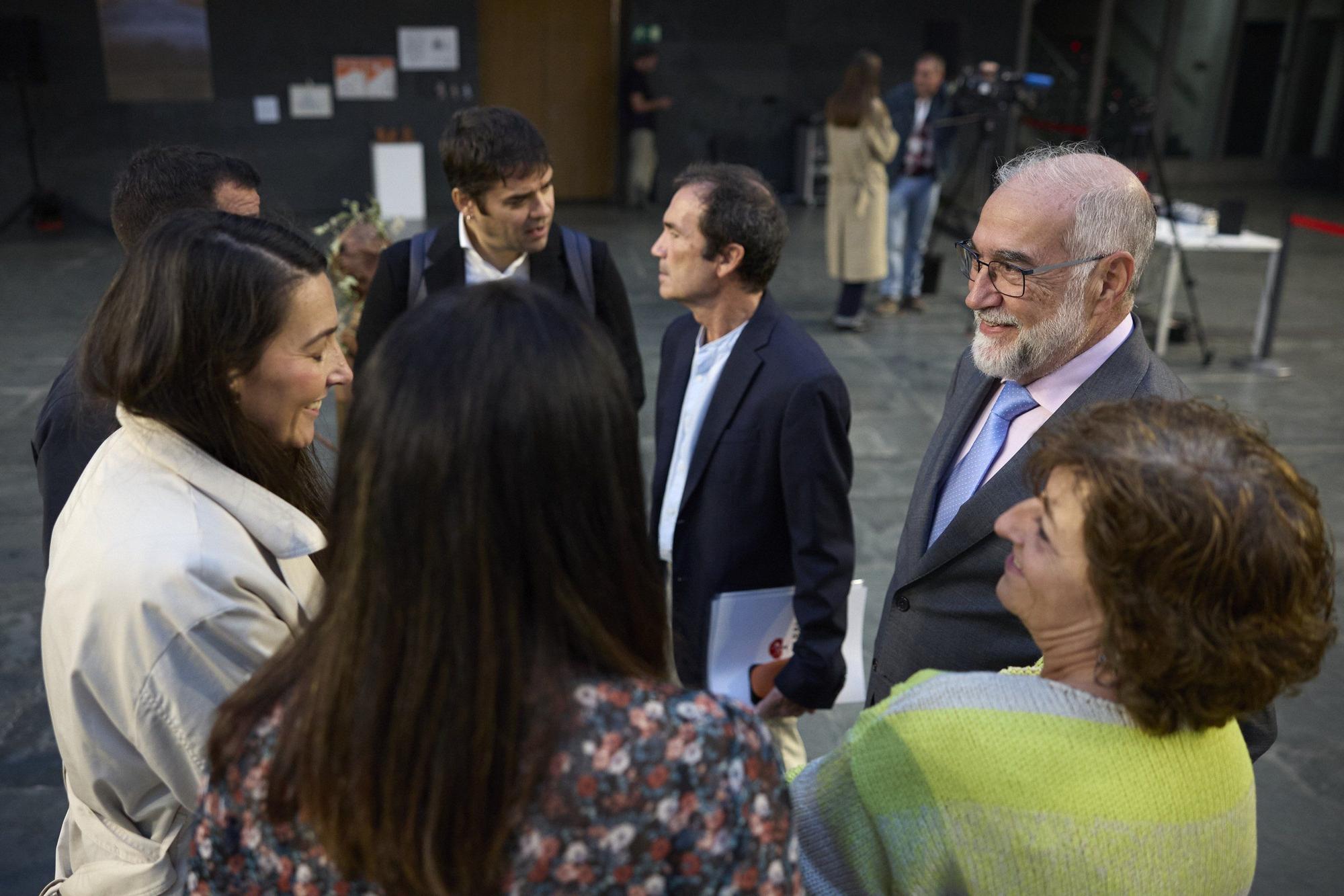 Fotos del pleno del Parlamento de Navarra (jueves 23 de octubre de 2025)