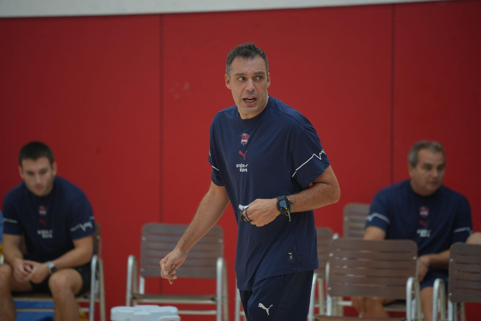 En imágenes: Así entrena el Baskonia bajo las órdenes de Galbiati