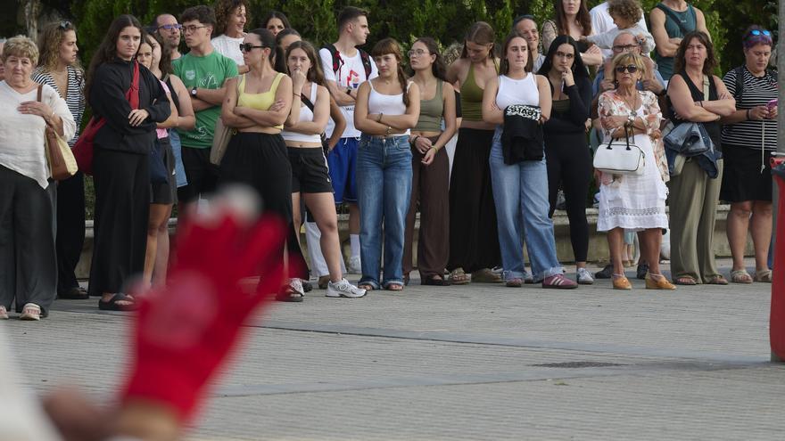 Concentración en Zizur Mayor contra una agresión sexual durante las fiestas