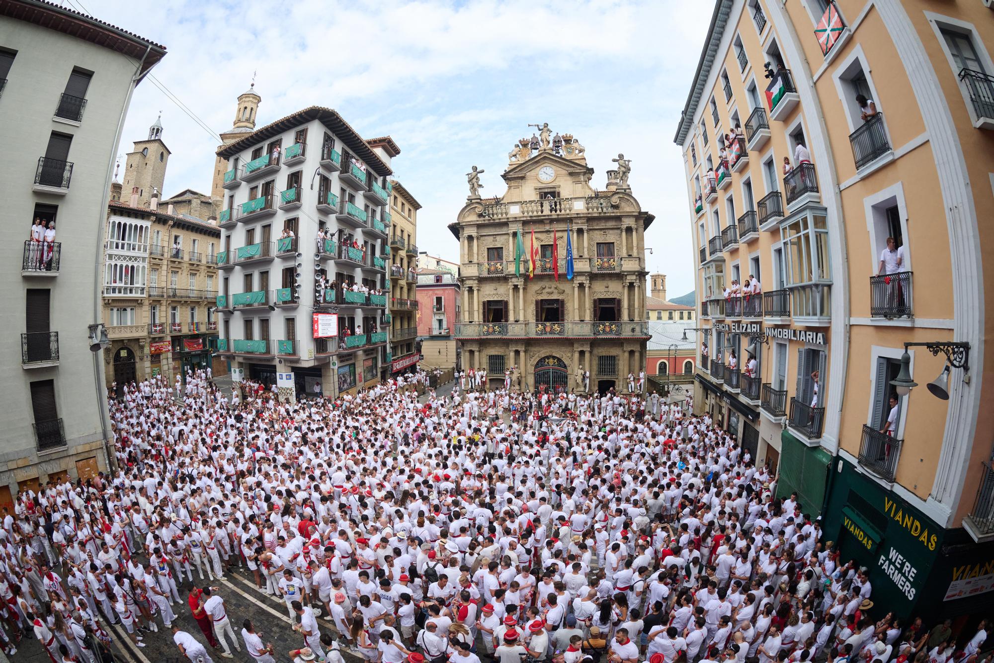 San Fermín 2025 | Momentos previos al lanzamiento del Chupinazo