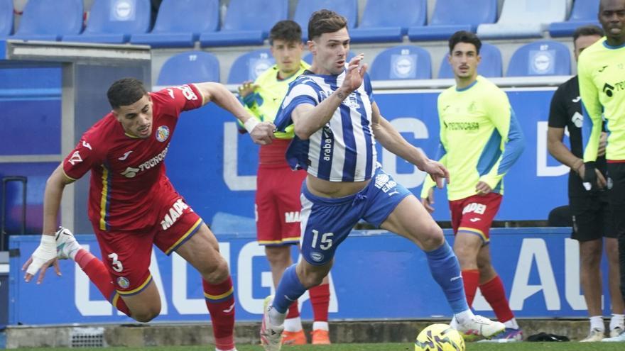 Un provocador Abqar, recibido con música de viento