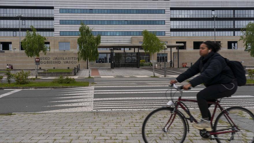 Jaurlaritzak 500.000 euro bideratuko ditu UNEDek EAEn dituen zentro elkartuen jarduera finantzatzera