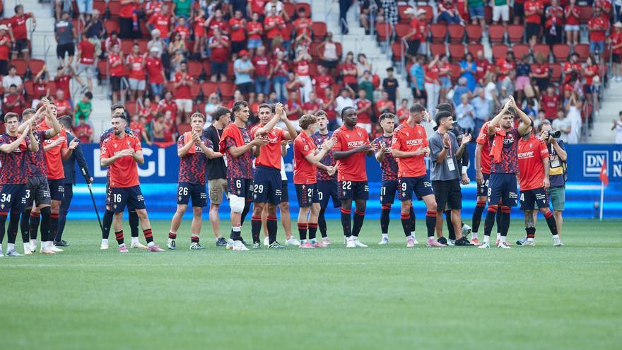 La Liga ya denuncia seis incidencias en el primer partido de Osasuna en El Sadar