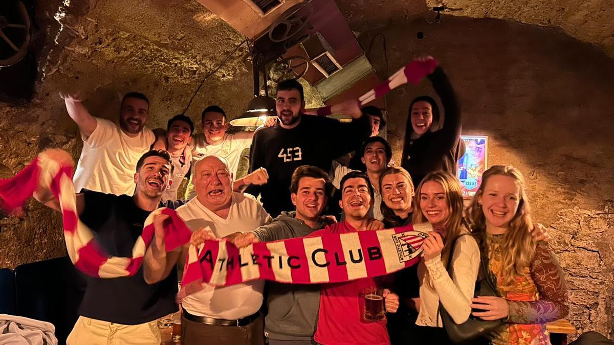Aficionados del Athletic en Praga