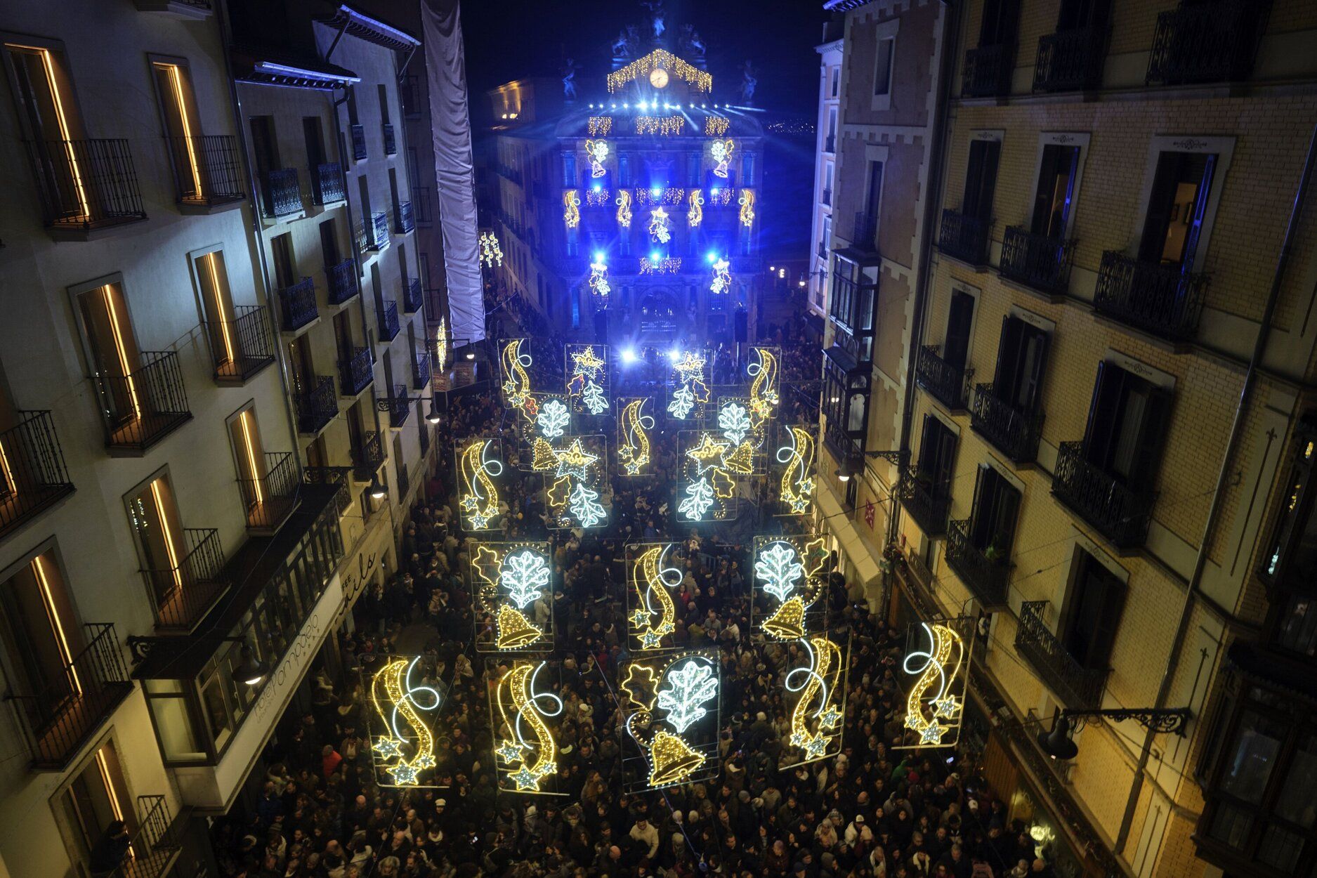 Imagenes del encendido de luces de navidad en Pamplona