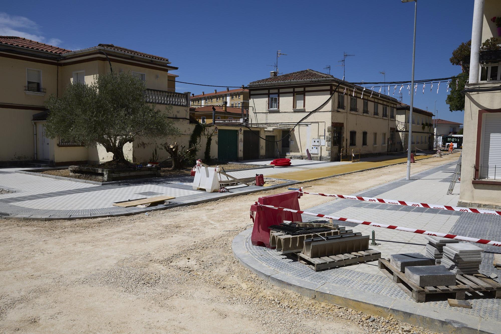 Fotos de las obras en Pamplona, que no descansa ni en verano