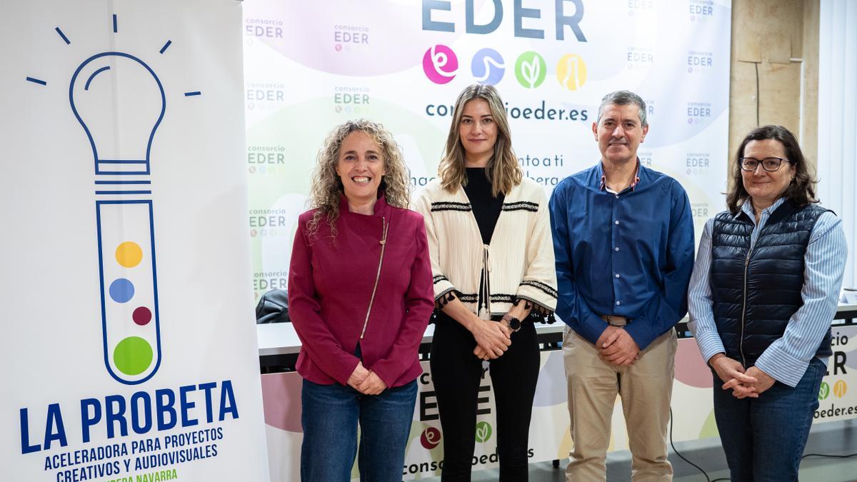 Un momento de la presentación de La Probeta. Un momento de la presentación de La Probeta.