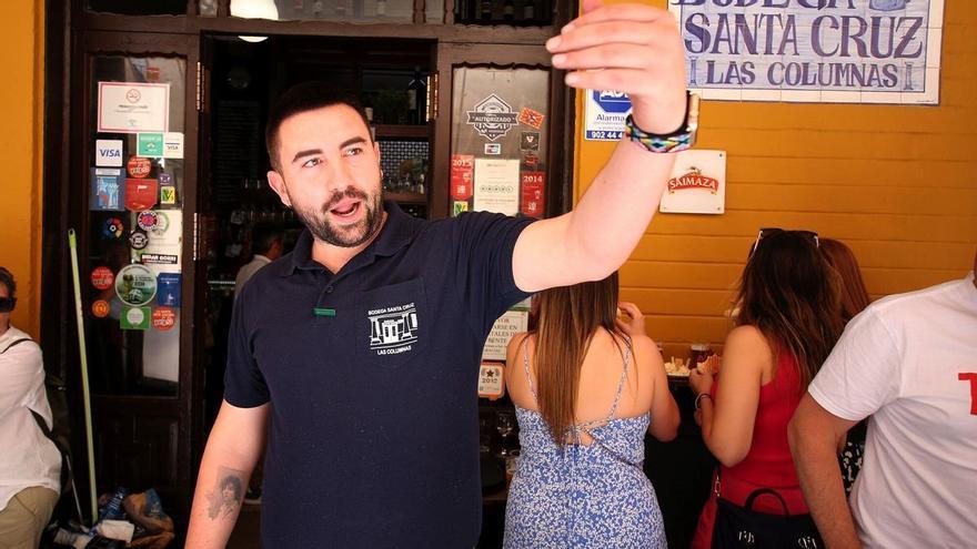 Un camarero de Sevilla sobre la afición de Osasuna: "¡Me pidieron 19 kalimotxos del tirón!"