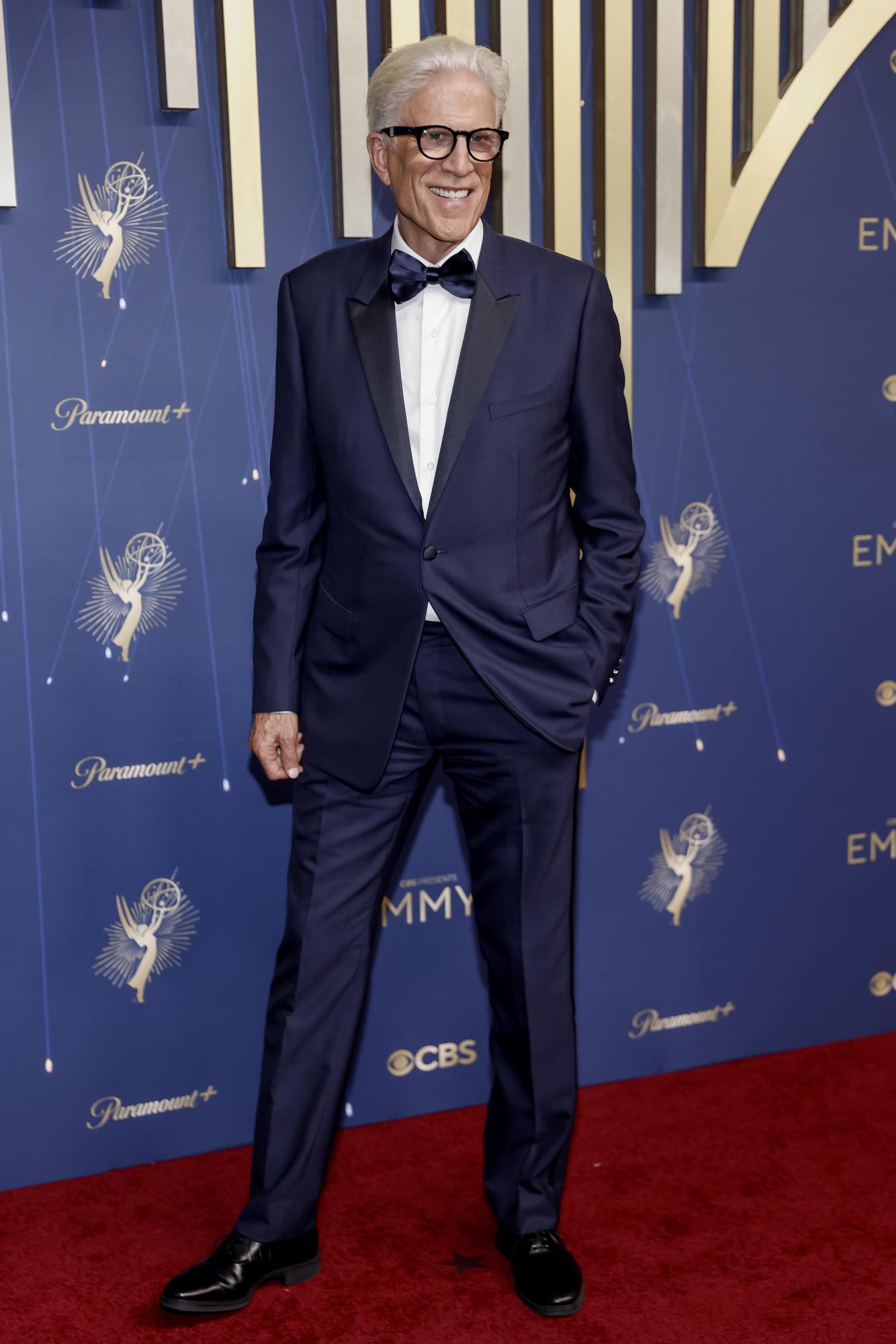 Alta costura y mensajes políticos: Jenna Ortega y Javier Bardem, protagonistas de la alfombra roja de los Emmy 2025