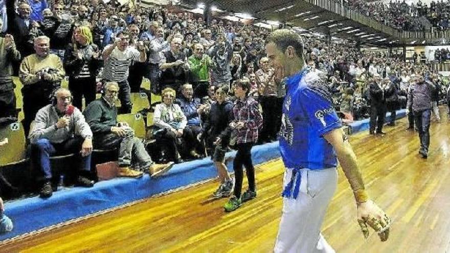 Emocionante despedida del Astelena