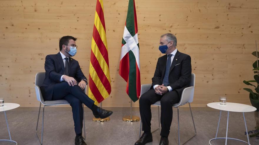 Urkullu se reúne por primera vez con Pere Aragonès