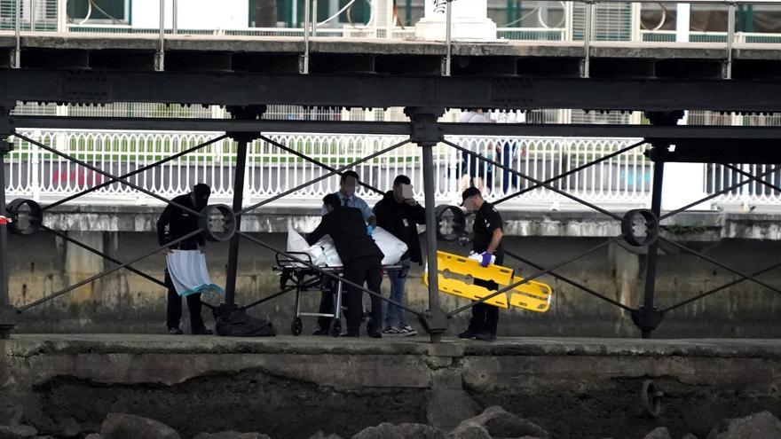Hallan un cadáver flotando en la ría a la altura de Portugalete