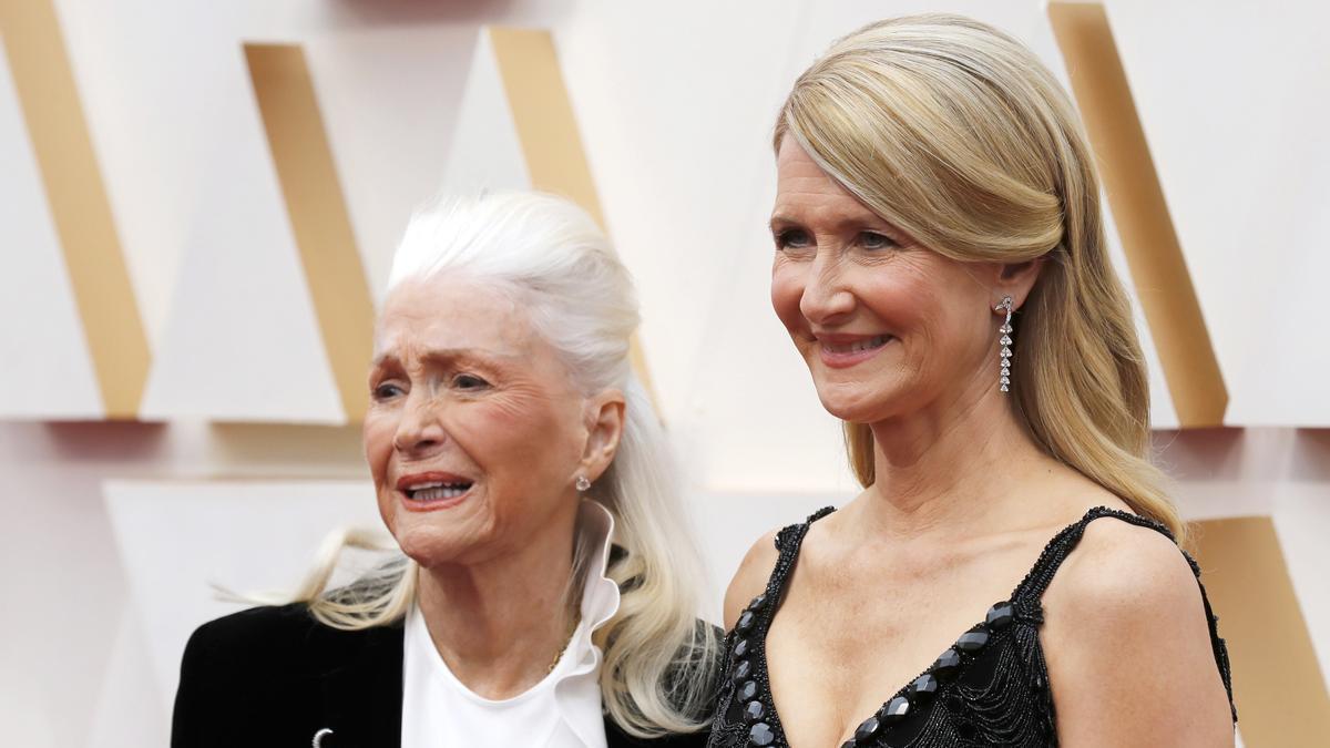 Diane Ladd, a la izquierda, junto a su hija, la también actriz Laura Dern.