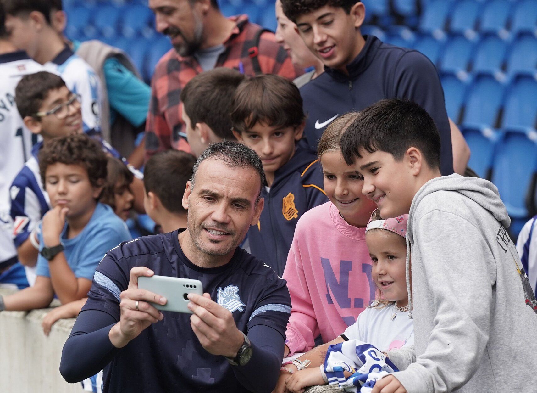El entrenamiento de la Real a puerta abierta en Anoeta, en imágenes