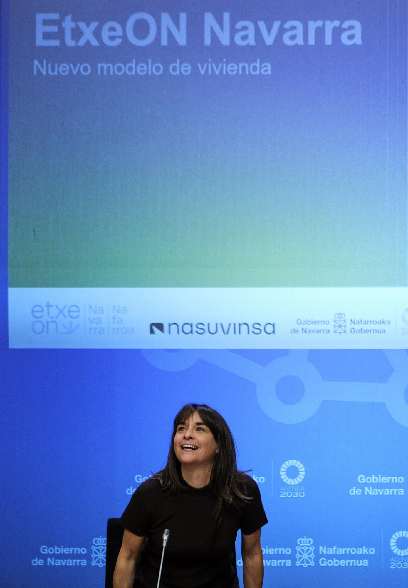 Begoña Alfaro, en la presentación de la nueva planificación de promociones de vivienda pública bajo la marca EtxeON Navarra