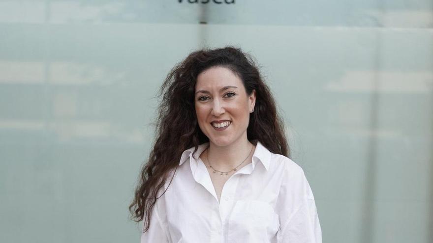 Begoña Dorronsoro: &quot;Informar, acompañar y emocionar: ese es el reto diario de la radio&quot;