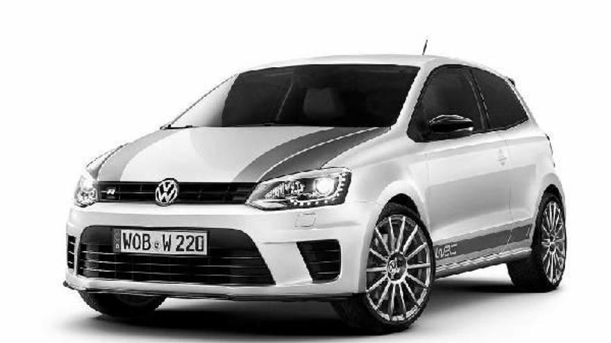 Como todo buen coche que hereda parámetros de la competición, el Polo R WRC se disfruta en parado, pero sobre todo entusiasma en movimiento.