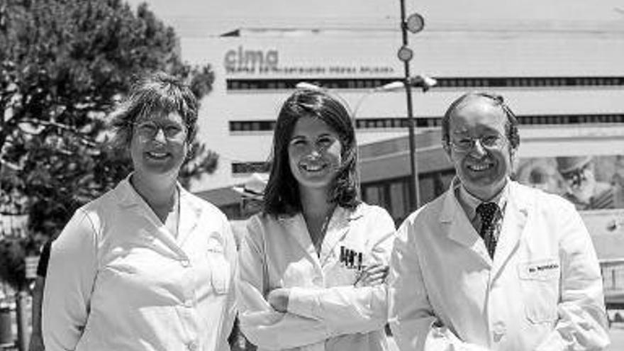 Jackeline Agorreta, Irati Garmendia y Luis Montuenga.