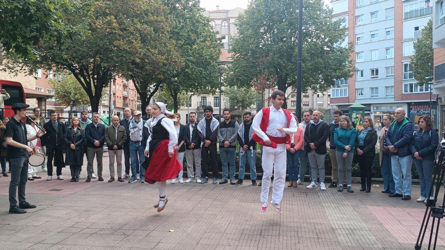 “Los palestinos sabemos que, al menos, hay una tierra en este mundo, Euskadi que ayuda a nuestro pueblo”