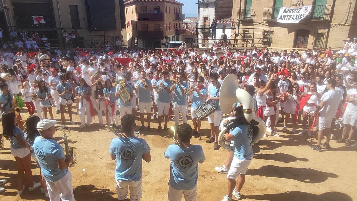 Inicio de las fiestas en Arróniz.