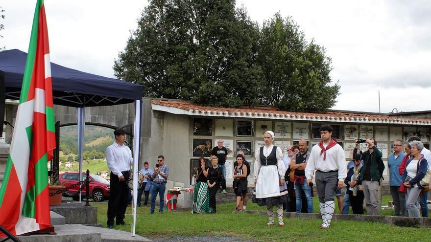 En imágenes: En memoria y en recuerdo a tres fusilados en Arrankudiaga-Zollo