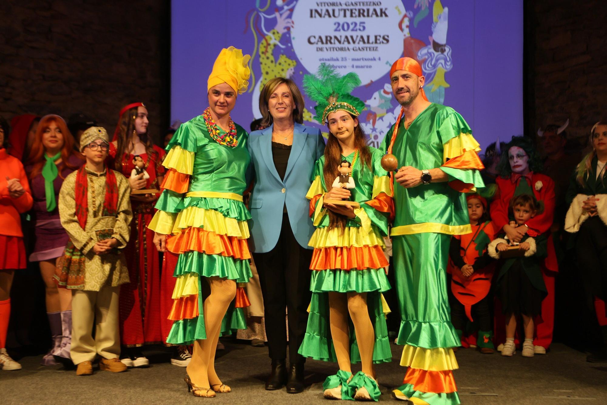 En imágenes: Presentación de Carnaval de las comparsas en el Palacio Villa Suso