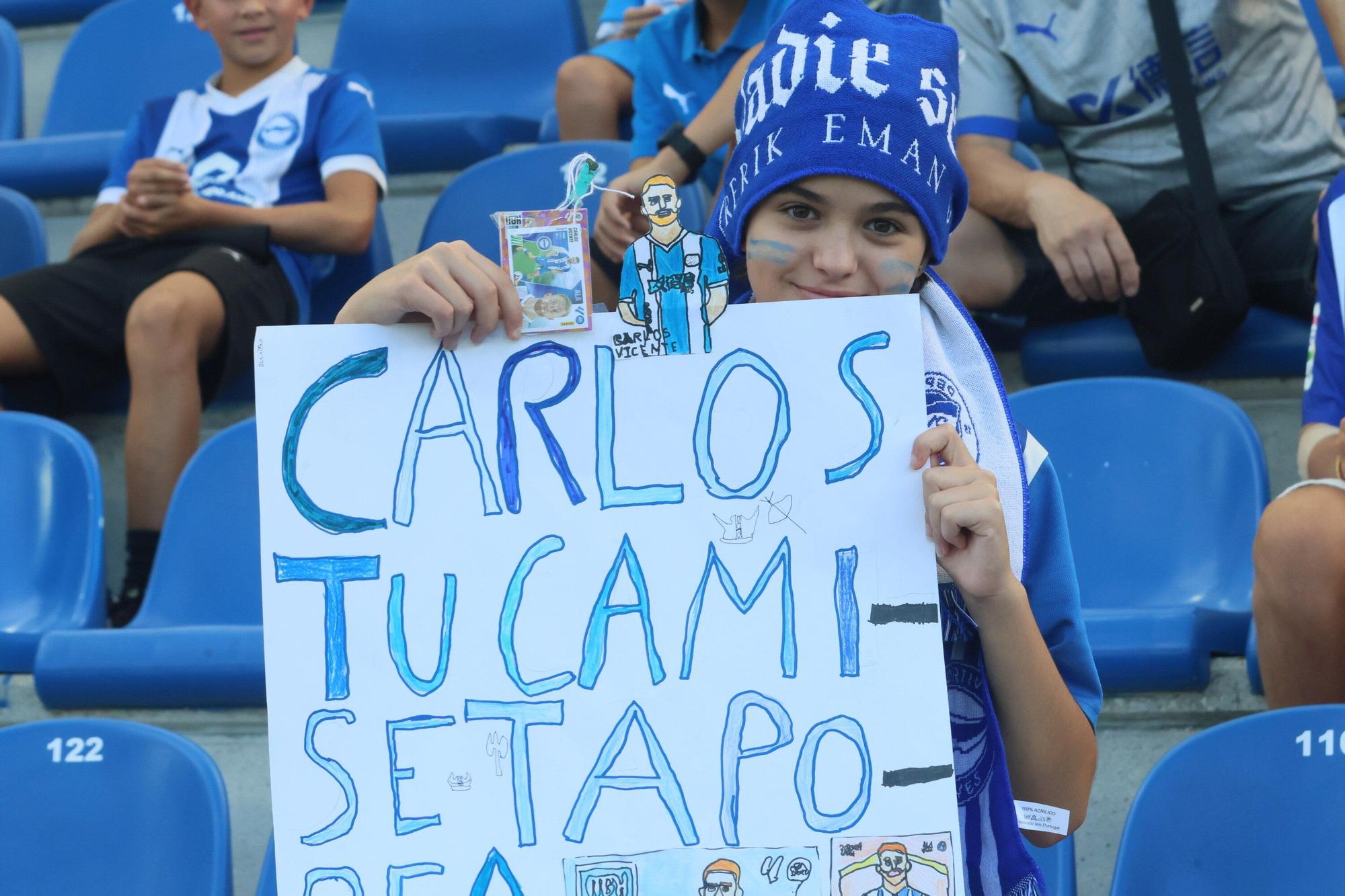 En imágenes: Ambientazo en el Alavés - Atlético en Mendizorroza (¡Búscate en las fotos!)