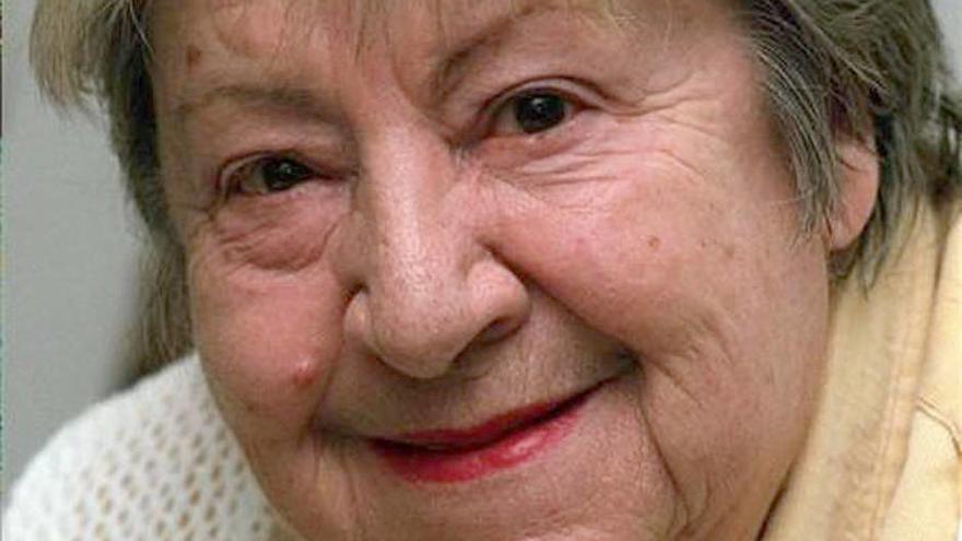La autora madrileña Gloria Fuertes, poco antes de su muerte en 1998.