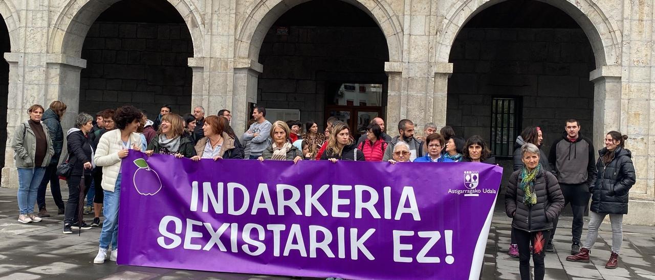 Astigarraga da comienzo a las actividades del 8M con testimonios locales