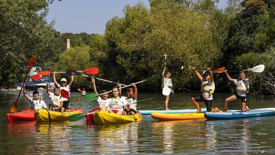 Pamplona saca mil entradas de cine a 1 euro y más de 2.000 plazas en excursiones para jóvenes este verano