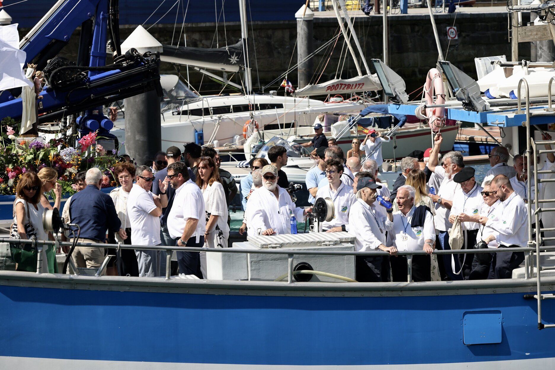 La procesión virgen del Carmen en el Barco Isturiz