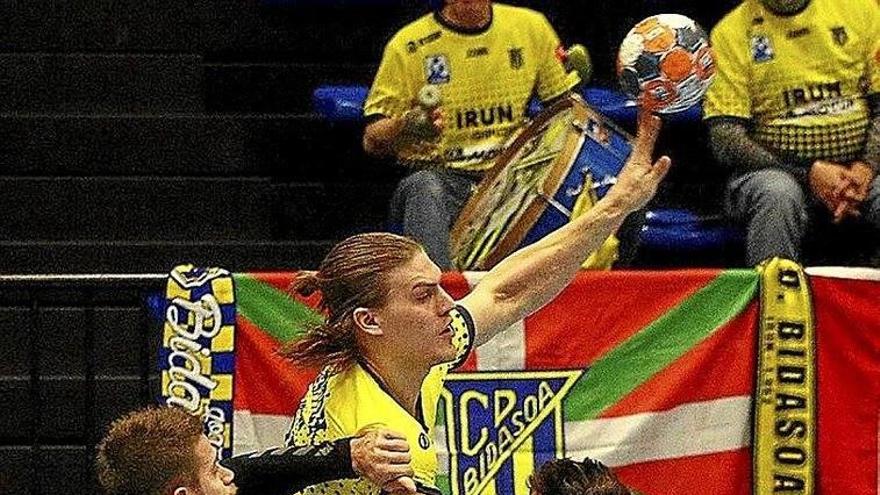 El Bidasoa-Irun visita hoy bajo mínimos al invicto Barcelona