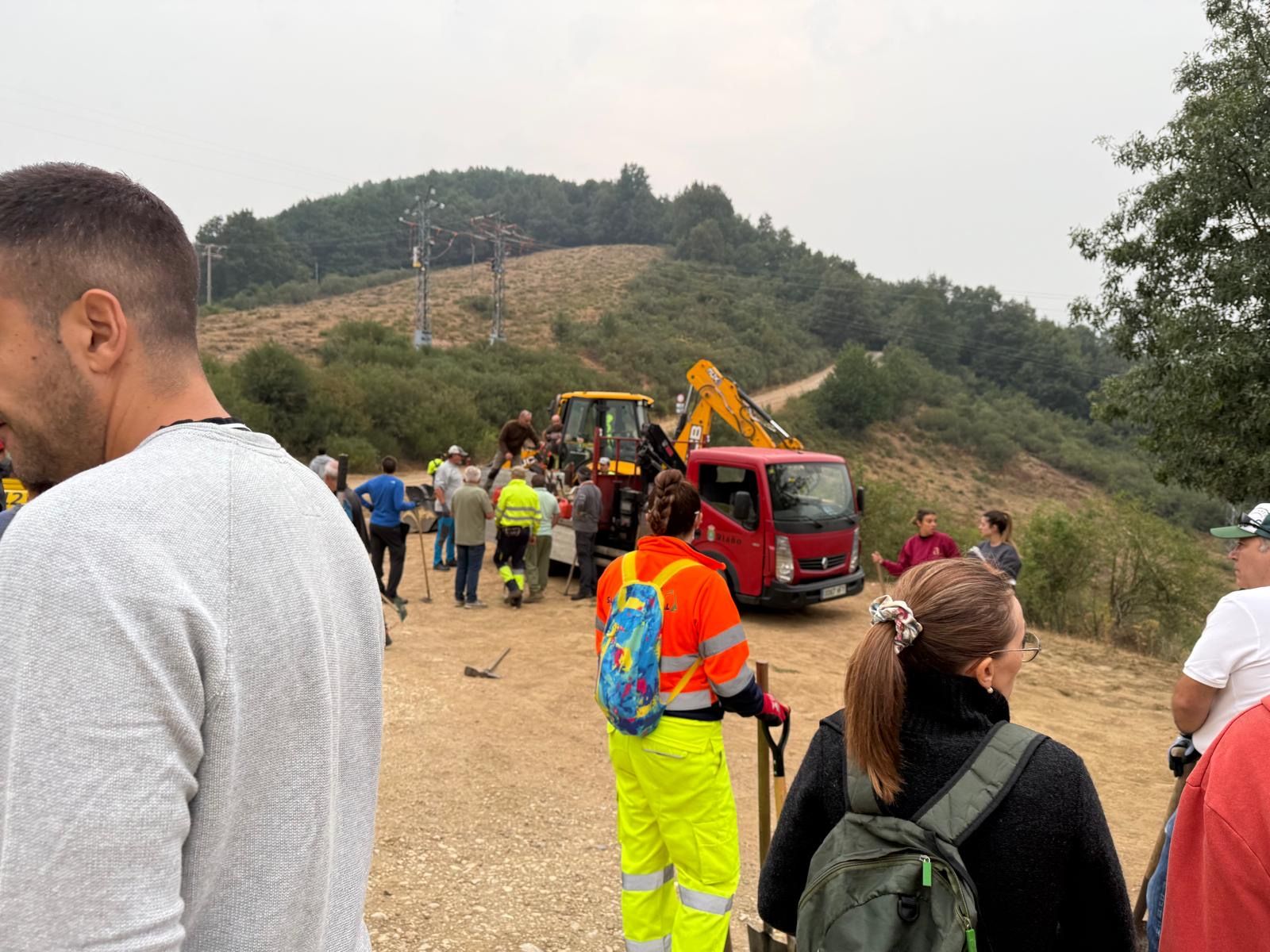 En imágenes: "Al final, tenemos picos, palas y voluntad"
