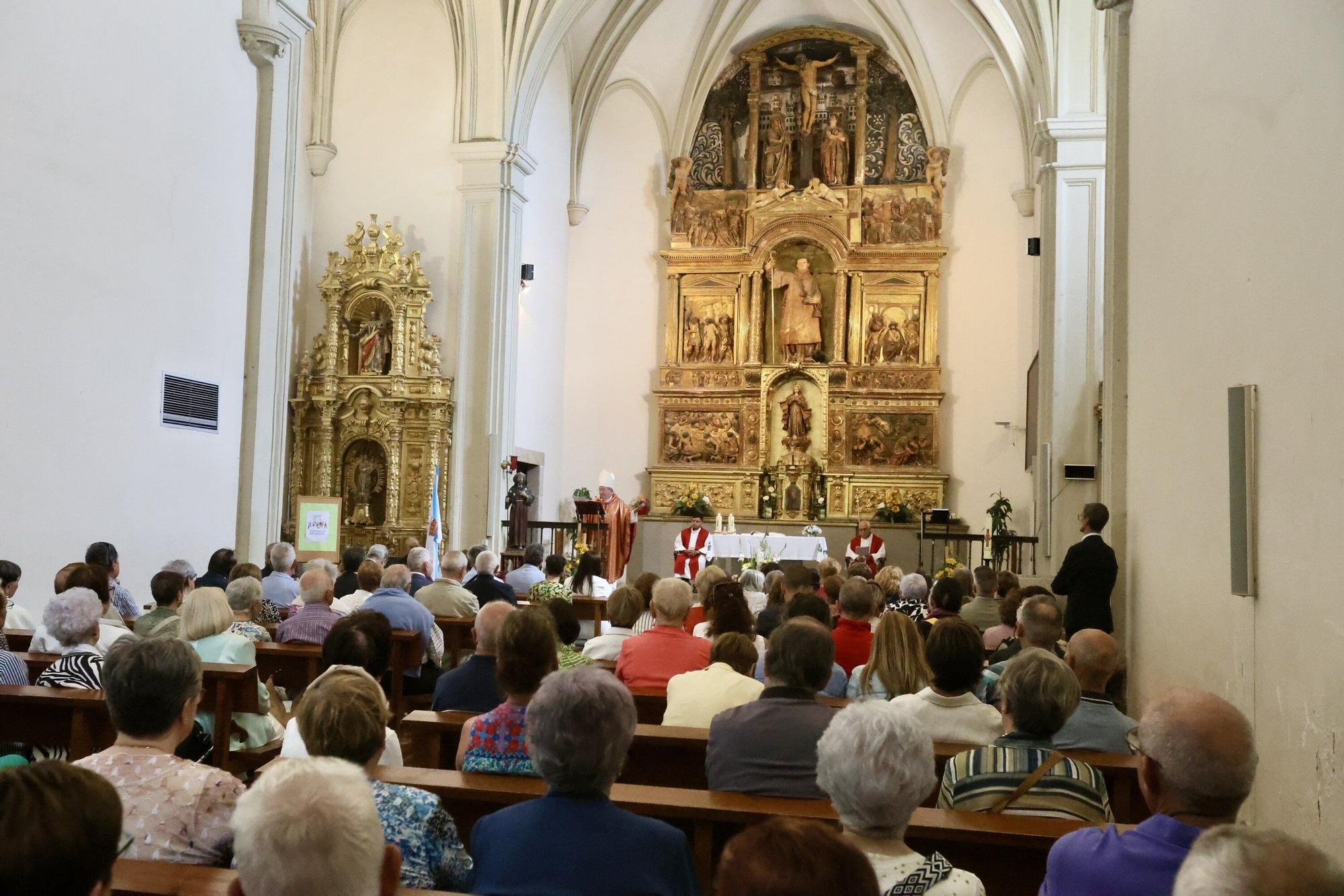 En imágenes: El Centro Gallego de Vitoria celebra Santiago