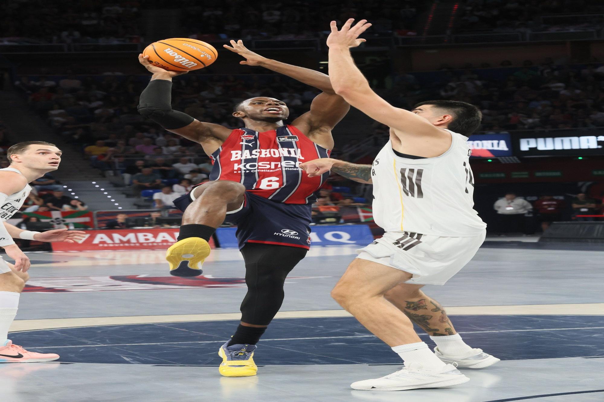 En imágenes: Así está siendo el Baskonia - Real Madrid
