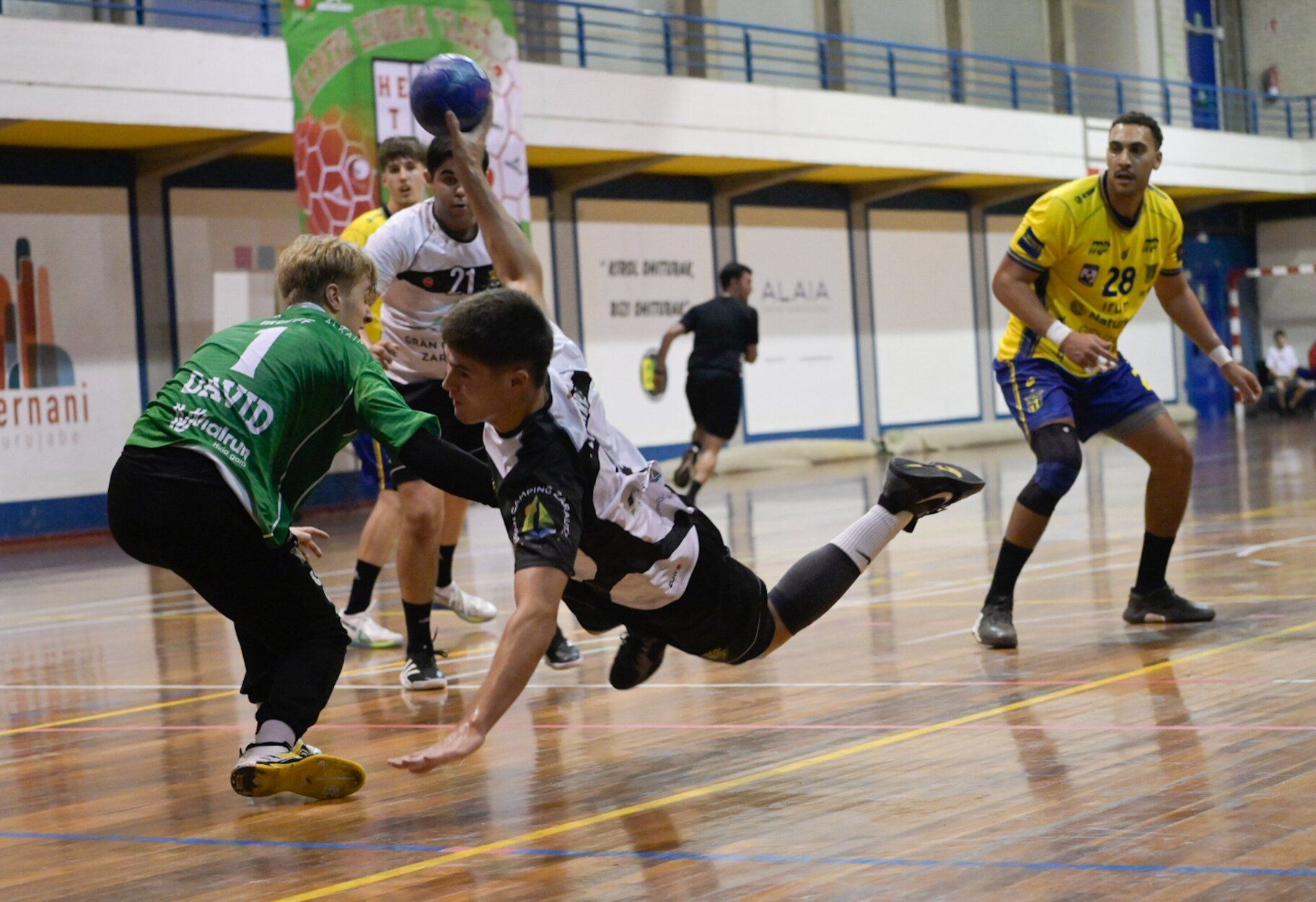 El Irudek Bidasoa Irun, campeón de su décima Euskal Kopa consecutiva ante Amenabar Zarautz