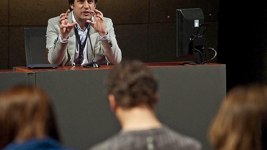 Luis Arrollo.