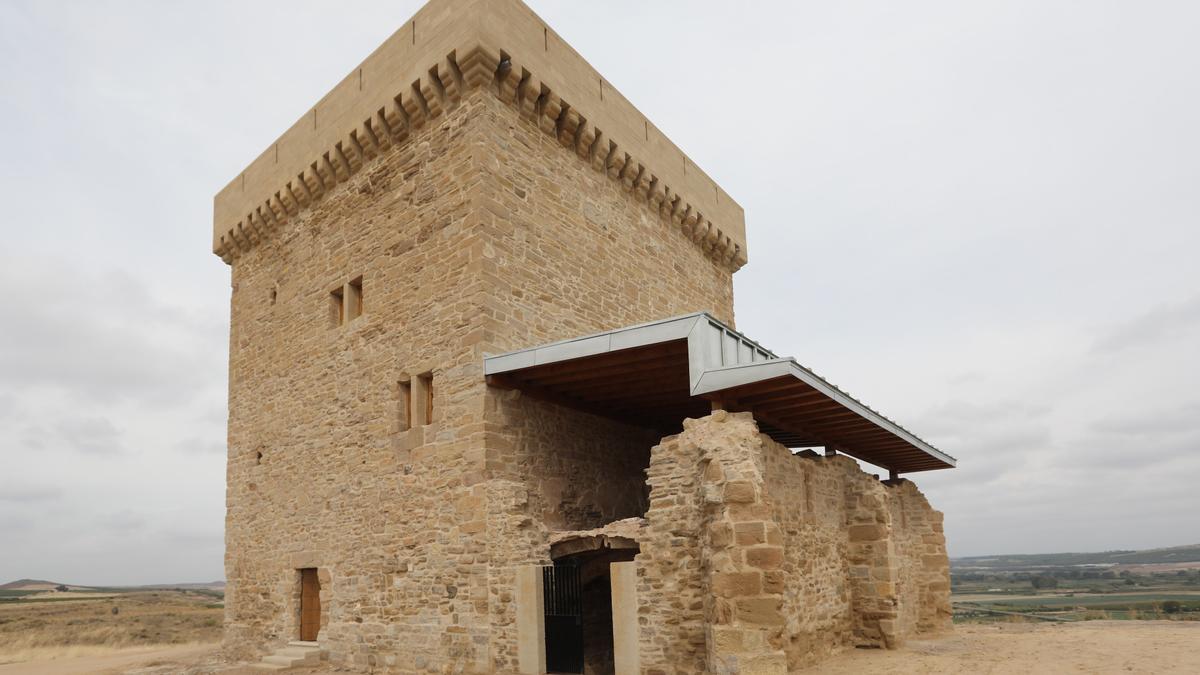 Fachada de la Torre Velasco en Navarra.