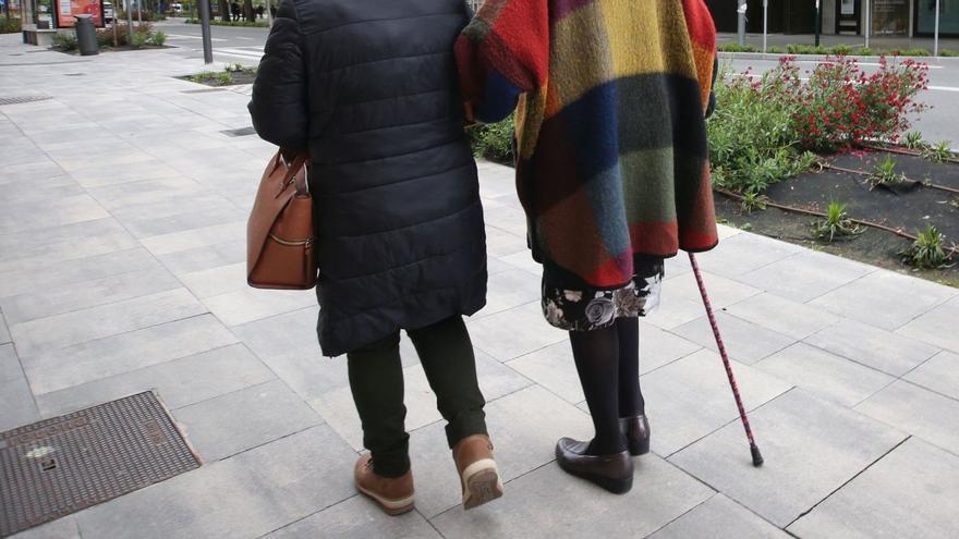 Dos años de prisión por estafar más de 5.200 euros a la anciana a la que cuidaba en Pamplona