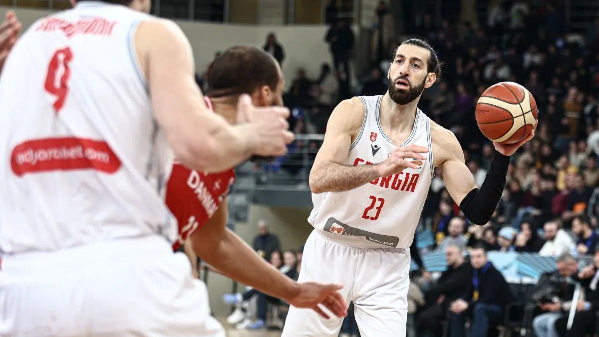 Shengelia, durante un encuentro con Georgia.