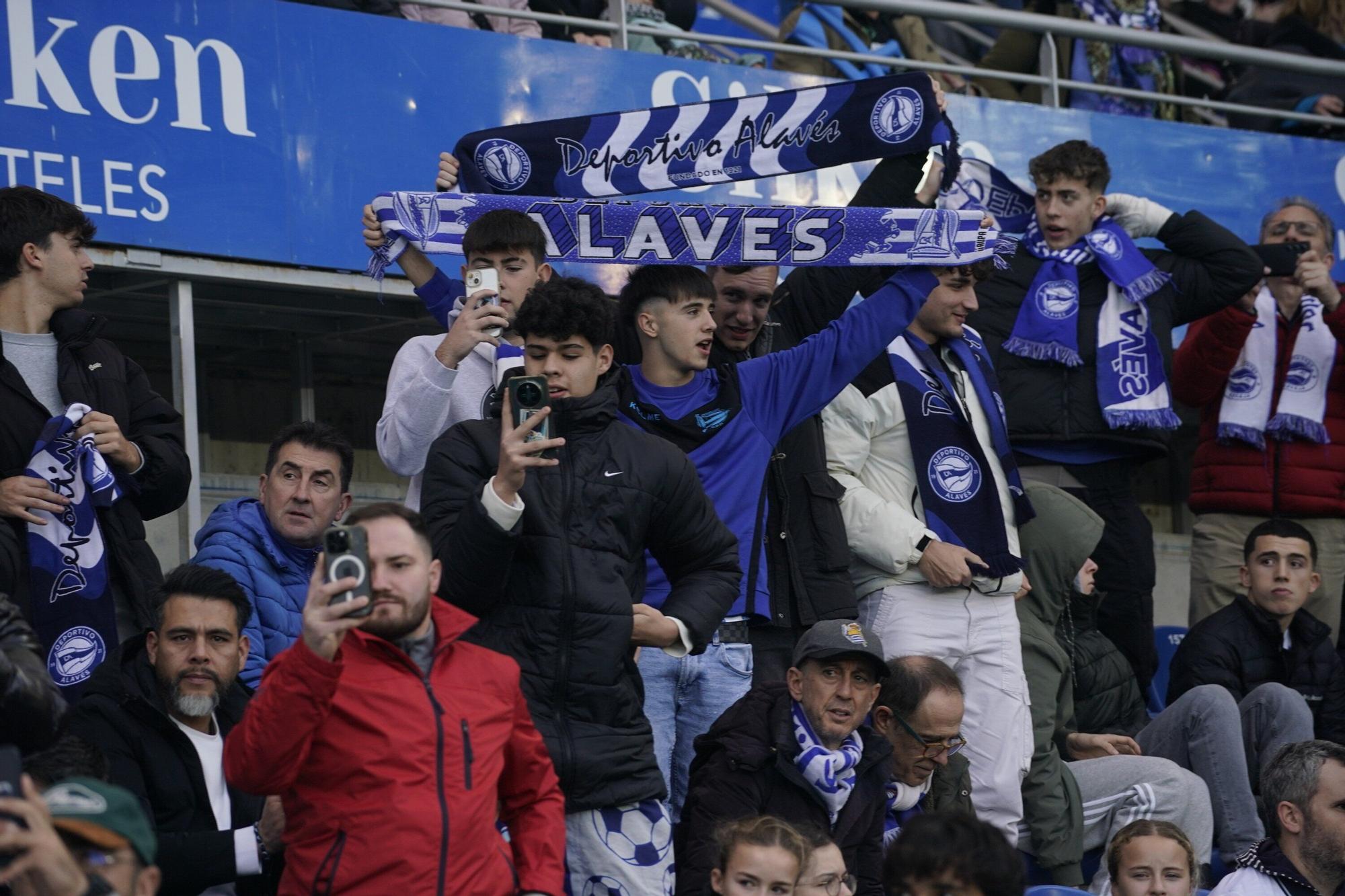 ¡Búscate en las gradas de Mendizorroza en el Alavés - Real Sociedad!