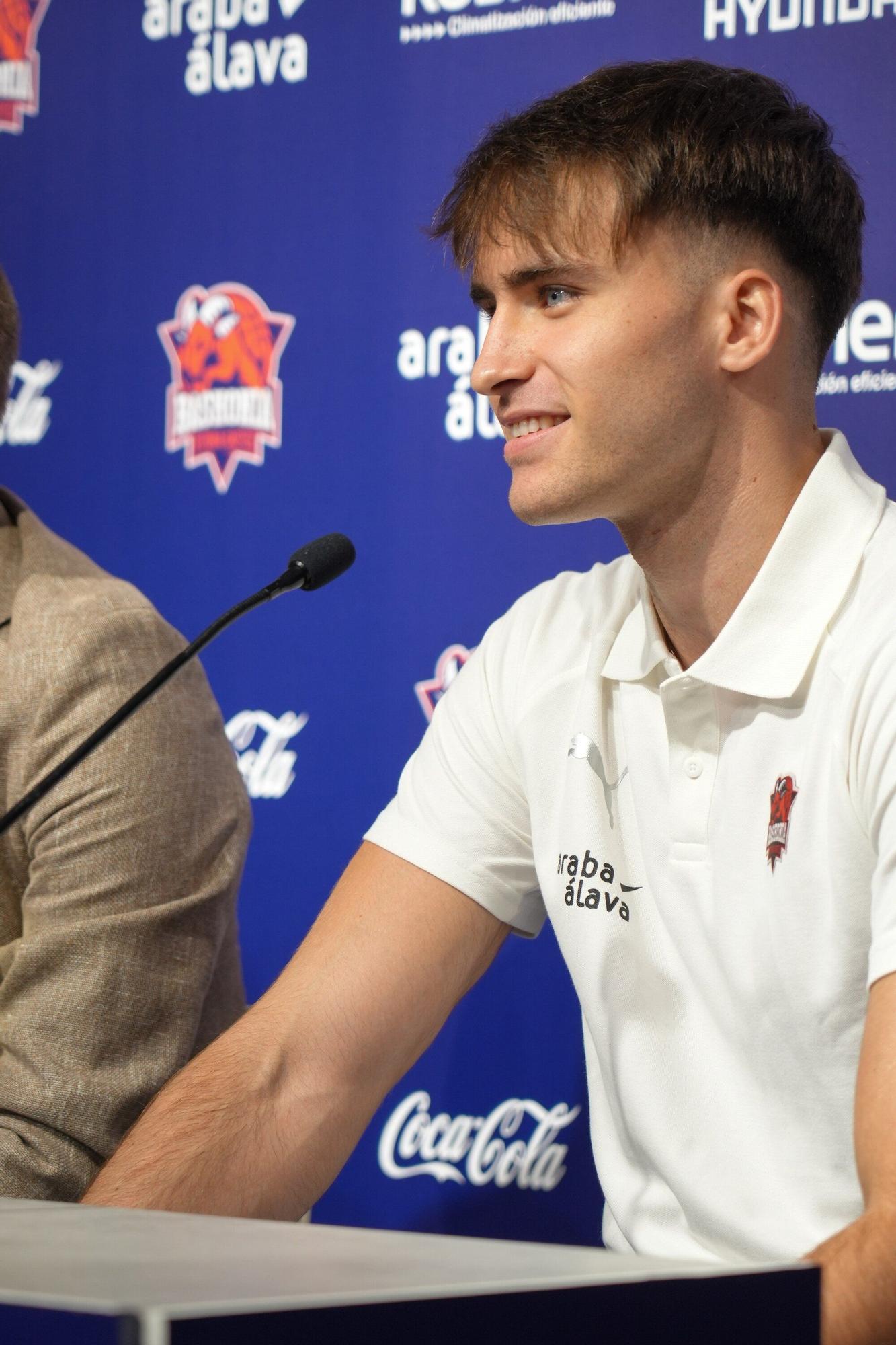 En imágenes: Rafa Villar, presentado como nuevo jugador del Baskonia